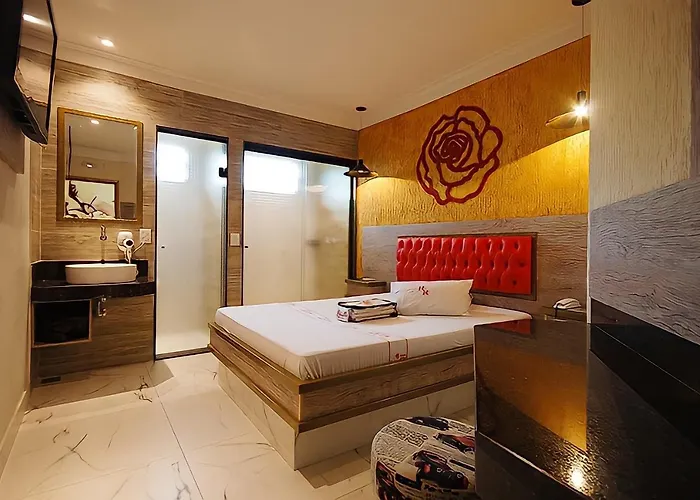 Red Rose Motel & Hotel